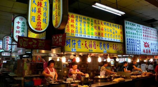 上海多區(qū)探索小餐飲備案制 情與法如何平衡？