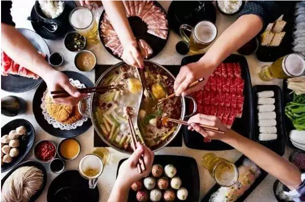 一年四季排隊(duì)不斷，這些火鍋店為何如此火爆？