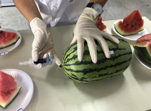 “西瓜打針”“螃蟹打針”，這些食品謠言不足信！