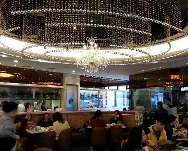 大家樂撤出華東，翠華、稻香業(yè)績(jī)下滑……“港式餐飲”怎么了？|餐飲界