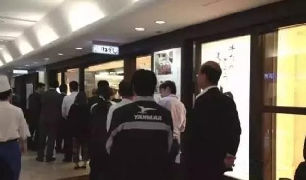 “奇葩”餐廳每平米日賣3.5萬，34年只開了34家店！
