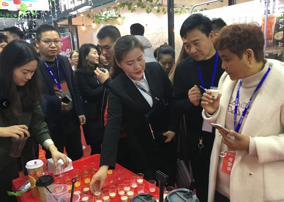 一夜之間火爆全國(guó)的烏龍煎，究竟做對(duì)了啥？