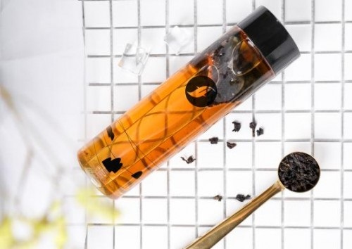 一夫茶網(wǎng)紅文藝短句被刷屏，引領(lǐng)新茶飲“文藝風(fēng)”