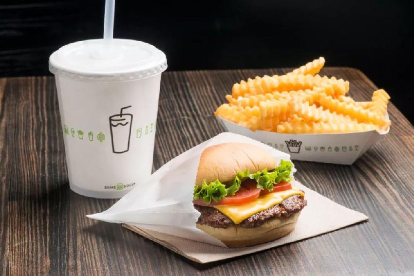 美國傳奇漢堡Shake Shack來中國前，還有一段難走的路…|餐飲界