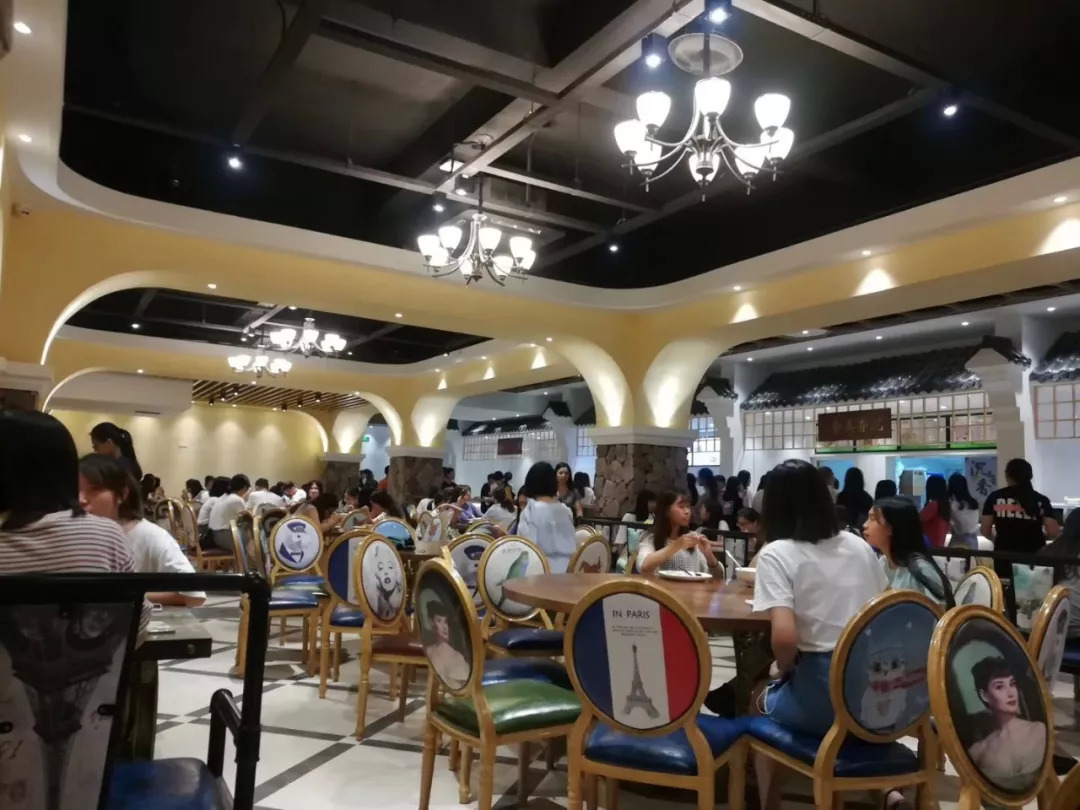 餐廳沒人氣，別再訓(xùn)斥廚師和服務(wù)員了，很可能是你不會“裝”！ | 創(chuàng)業(yè)筆記|餐飲界