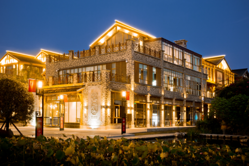 金鰭的秘密（上）：憑什么這家自助餐廳開業(yè)僅半月就能在遂寧排名第一？|餐飲界