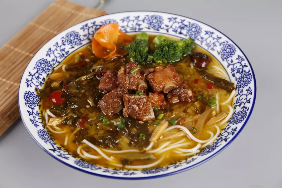 為什么摳門的餐飲老板容易賺大錢，大方的卻都關(guān)門了？|餐飲界