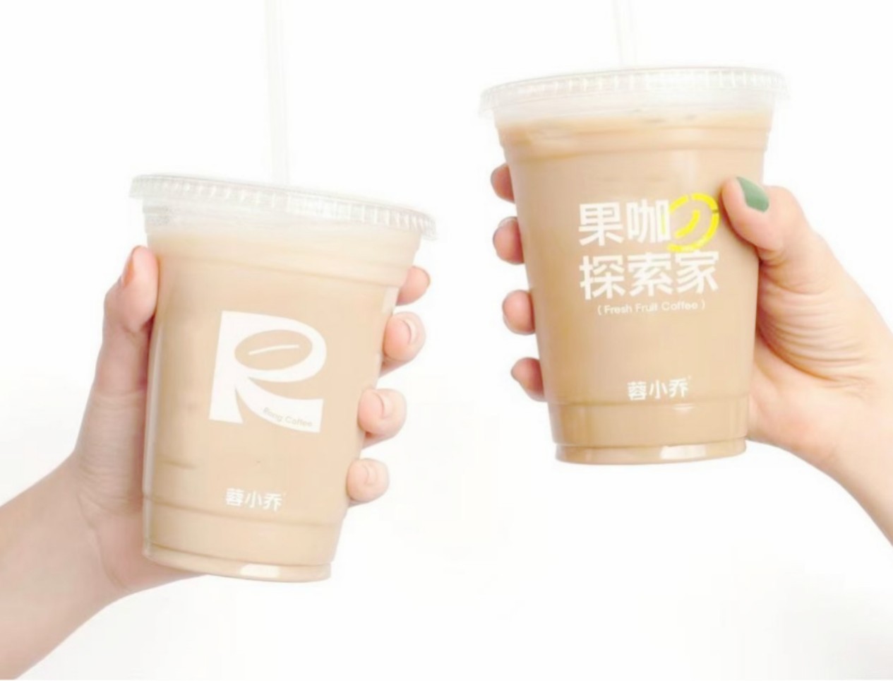 “鮮果+咖啡”出新組合，蓉小喬在搞事情??！
