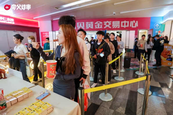 夸父炸串x“實在饃范”粥餅倫 全國巡攤深圳站重磅上線！