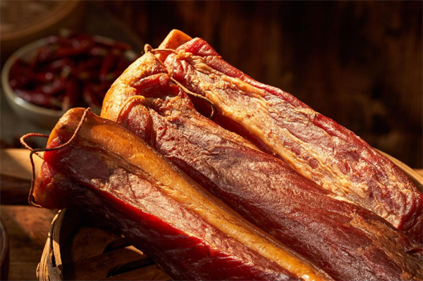 美綴美城口老臘肉，千年傳承背后的美味秘訣