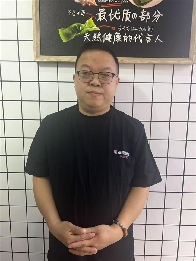 14年堅(jiān)守張亮麻辣燙，一個(gè)小鎮(zhèn)老板的長(zhǎng)期主義勝利|餐飲界